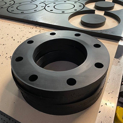 Rapid production of industrial pipe flanges